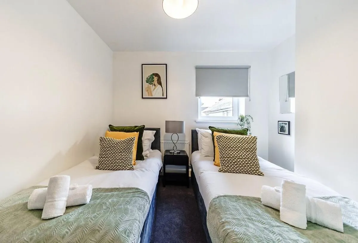 Modern Cozy 2-Bedroom Apartment With Netflix Кардифф Великобритания
